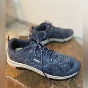 Keen~NWOB Konnect Fit Hiking Shoe~Terradora II Vent~Blue Nights/Redwood~Size 8